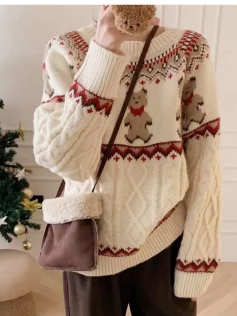 Dazy Cozy Cream Knit Sweater with Red Accents and Bear Motif. Size Small